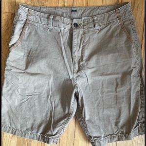 Old Navy Shorts Size 36